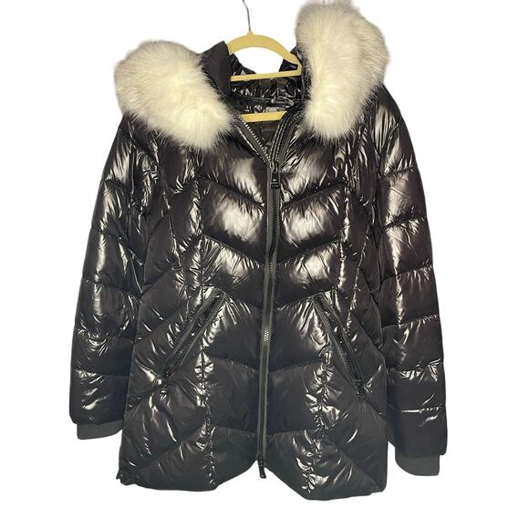 Bernardo Jackets & Blazers - Bernardo Shiny Puffer Coat with Faux Fur Hood Women's Size L